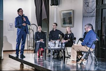 Дискуссия «Бороться нельзя отказаться» в рамках Архитектурной премии Москвы на фестивале «Золотое сечение»